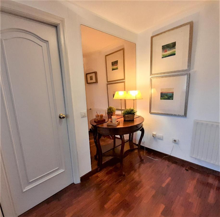 Apartamento Elegante Atico De 2 Centro Ov5477